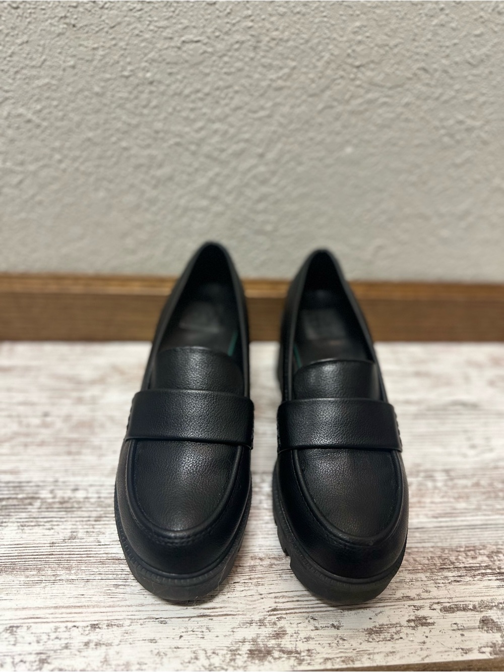 DV by Dolce Vita Black Leather Lug Sole Block Heel Loafers - Picture 4 of 6